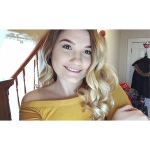 Meet your Posher, Sandra